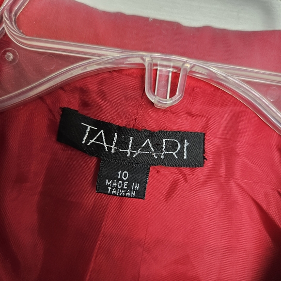 Tahari Women's Red Wool Blend Blazer Size 10 - Picture 3 of 13
